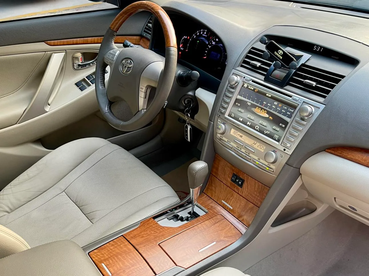 Toyota Camry, 2011 — фото 15