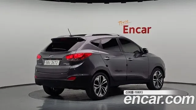 Hyundai Tucson ix, 2010 — фото 2