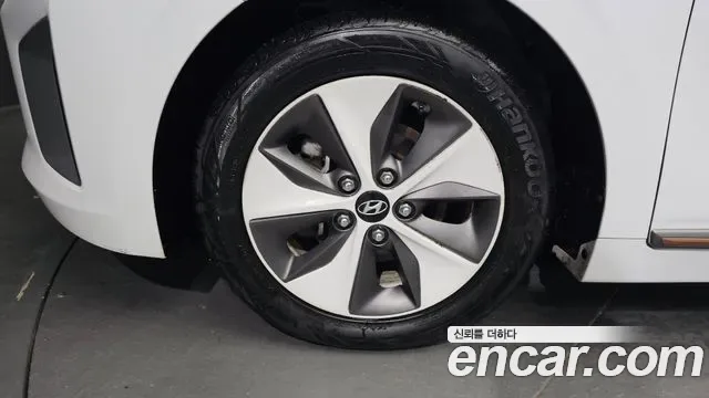 Hyundai Ioniq Ionic Electric, 2016 — фото 5
