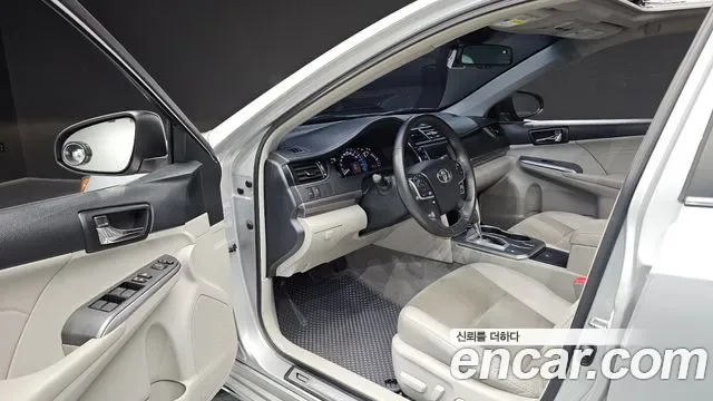 Toyota Camry, 2013 — фото 10