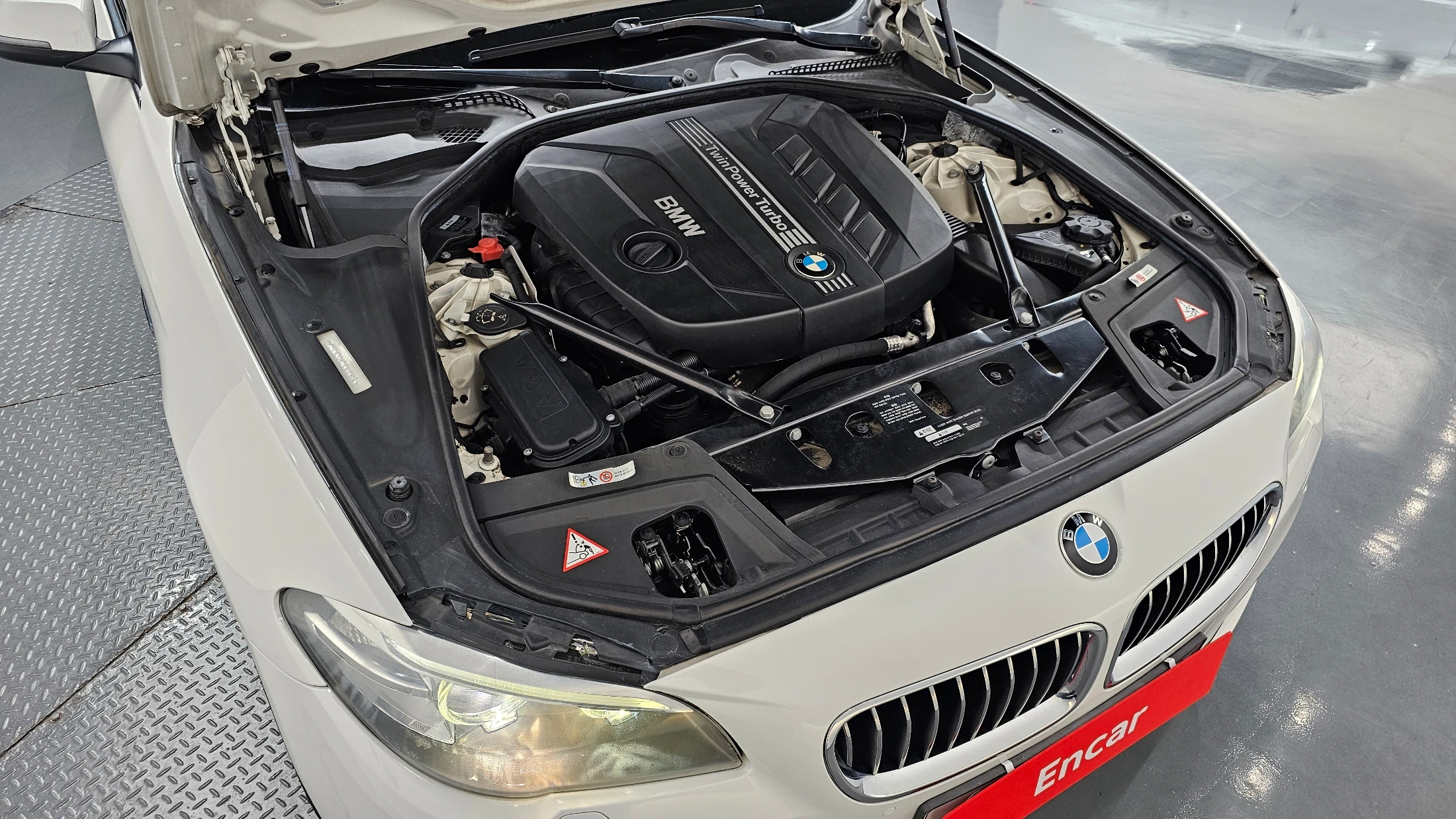 BMW 5-Series F10, 2014 — фото 6
