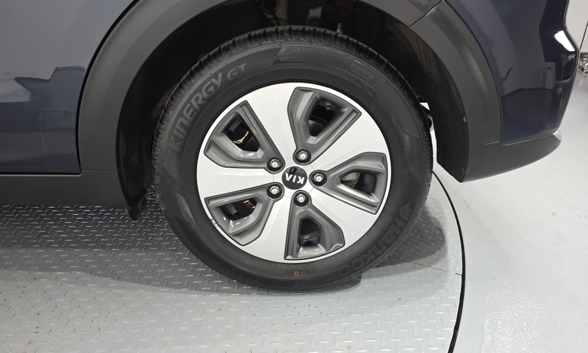Kia Niro, 2017 — фото 22