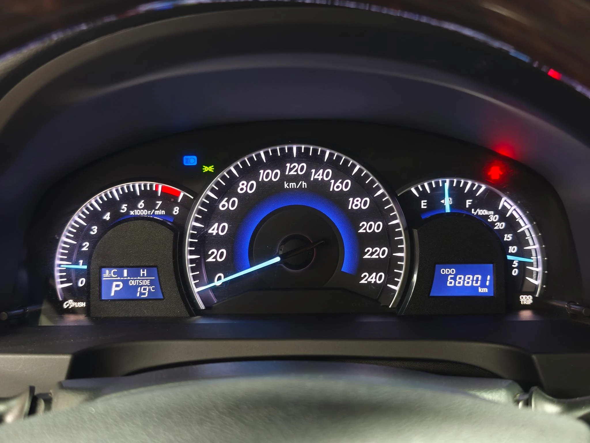 Toyota Camry, 2016 — фото 10
