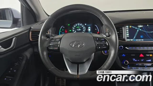 Hyundai Ioniq Ionic Electric, 2017 — фото 16