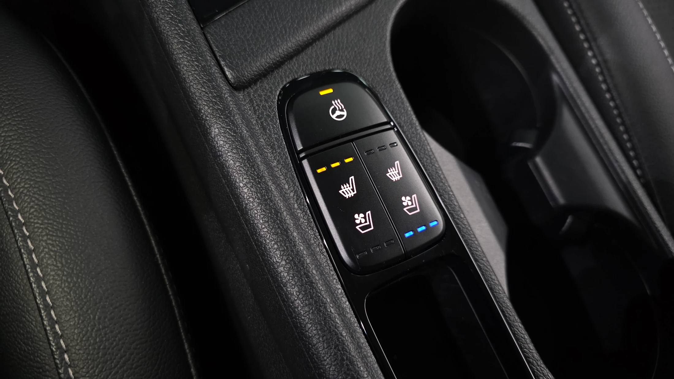 Kia Niro, 2017 — фото 13