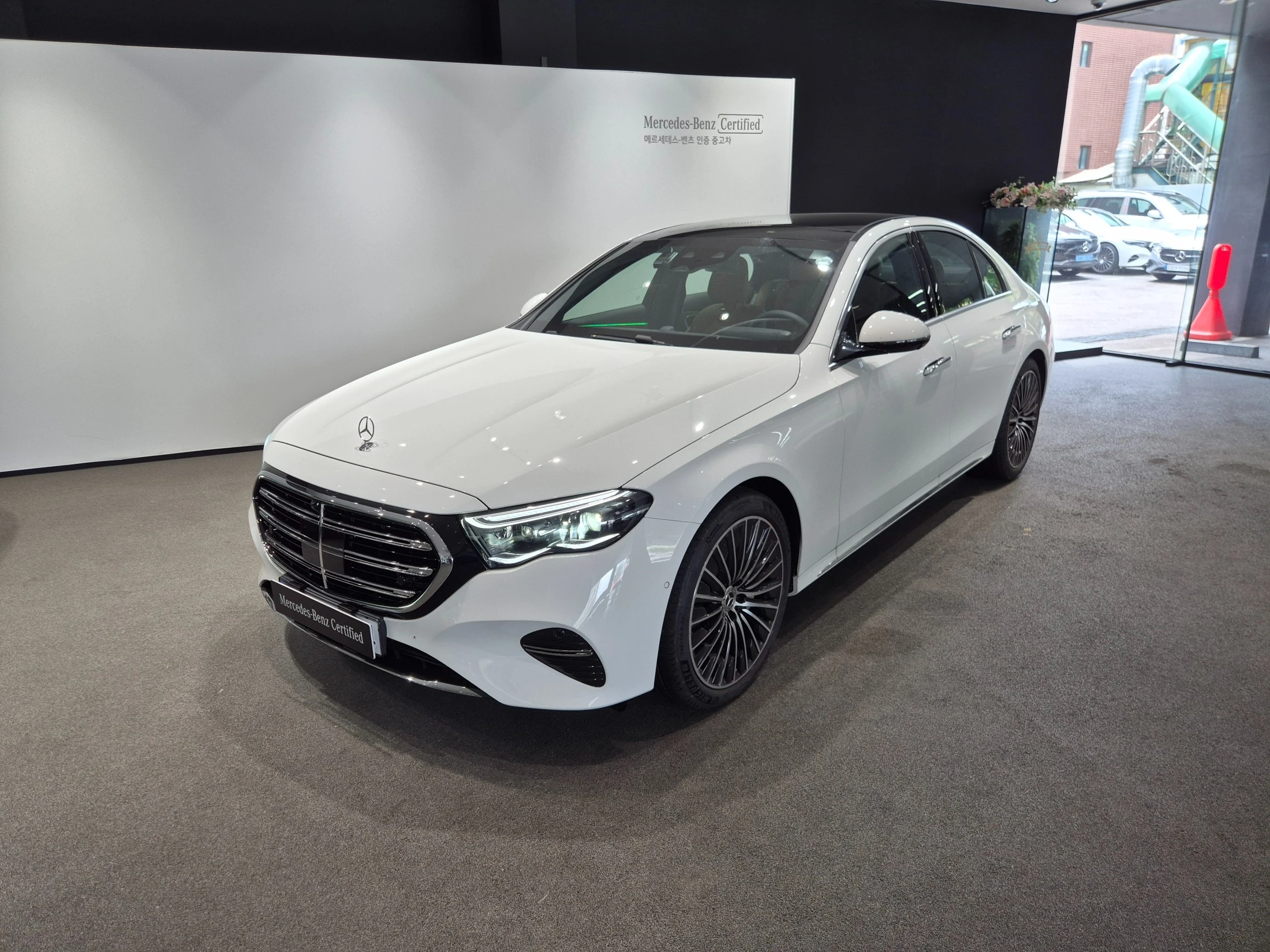 Mercedes-Benz E-Class W214