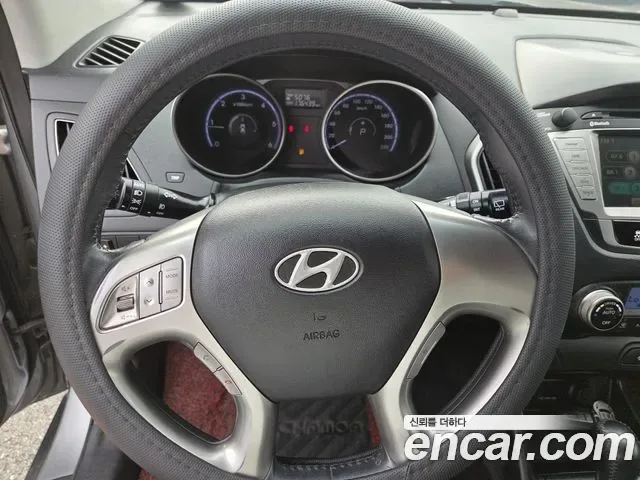 Hyundai Tucson ix, 2010 — фото 13