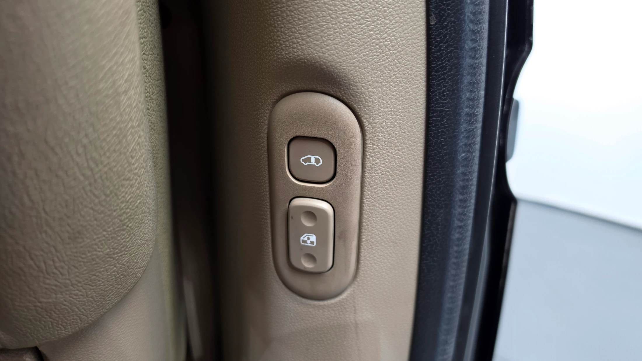 Kia Canival Carnival R, 2010 — фото 17