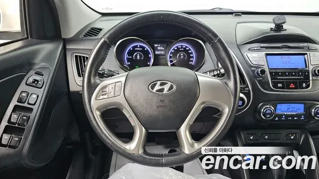 Hyundai Tucson ix, 2010 — фото 13
