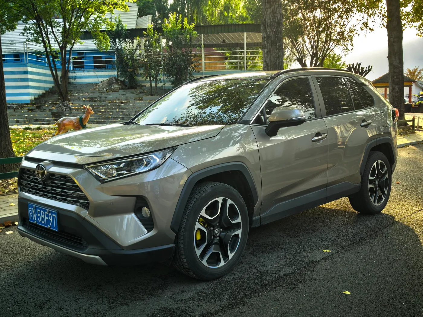 Toyota RAV4 Rongfang