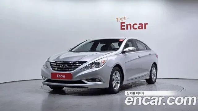 Hyundai Sonata YF Sonata, 2010 — внешний вид автомобиля