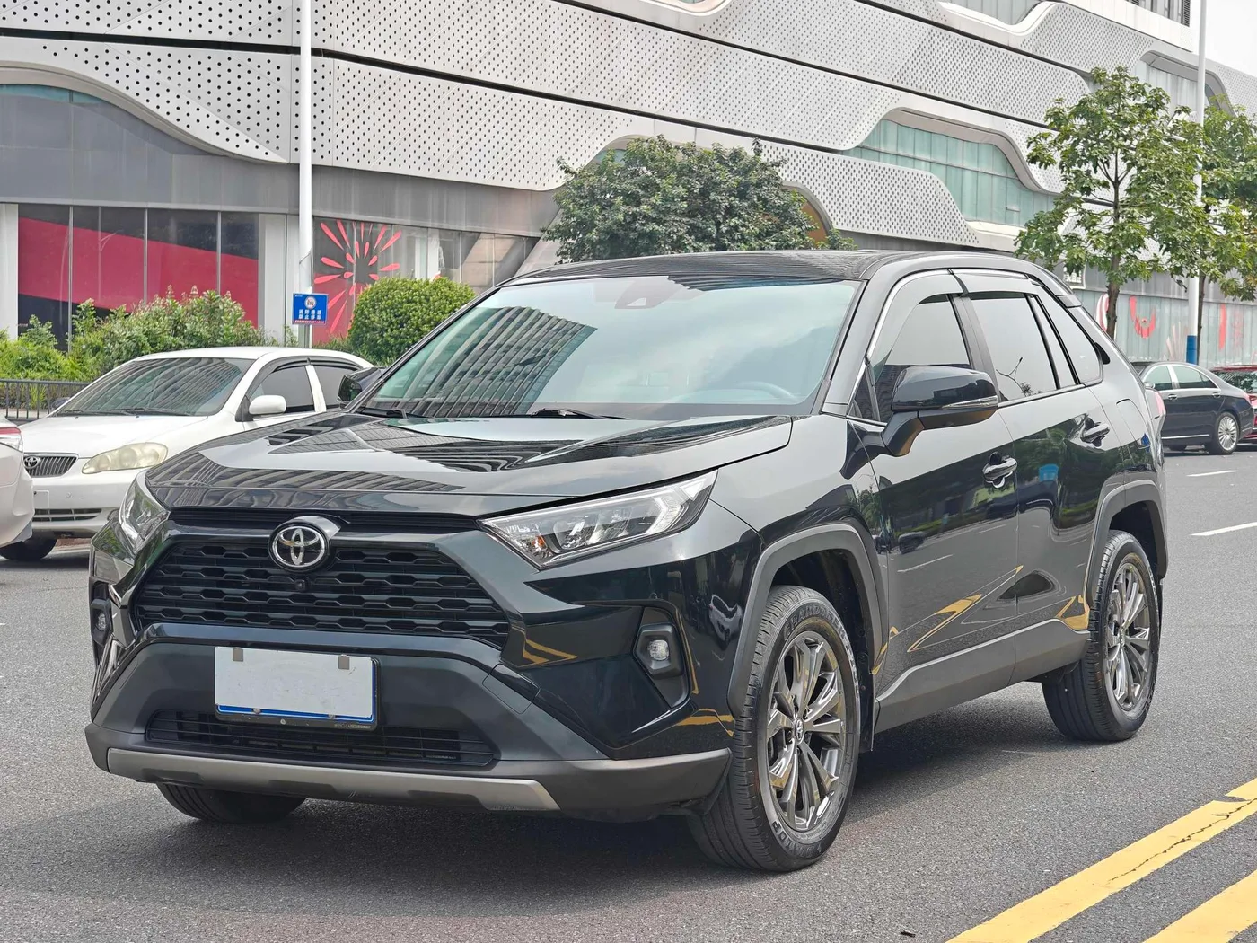 Toyota RAV4 Rongfang