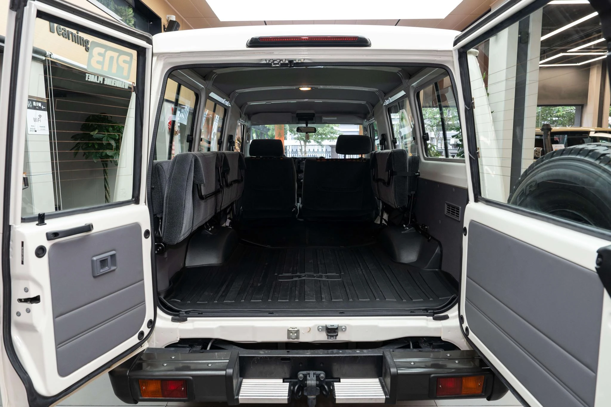 Toyota Land Cruiser 70 Series, 2025 — фото 16