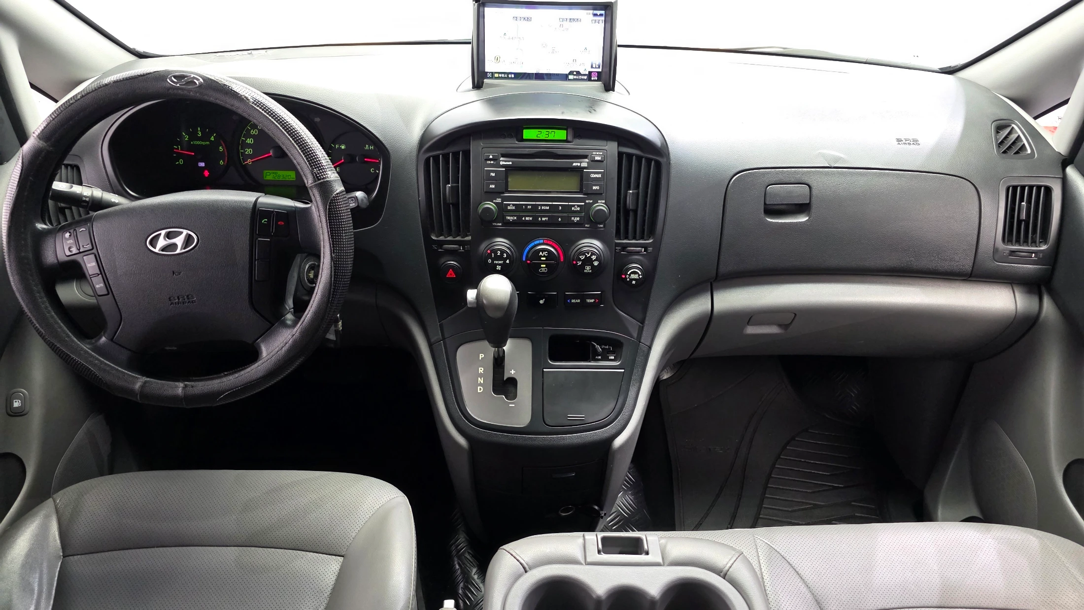 Hyundai Starex Grand Starex, 2012 — фото 7