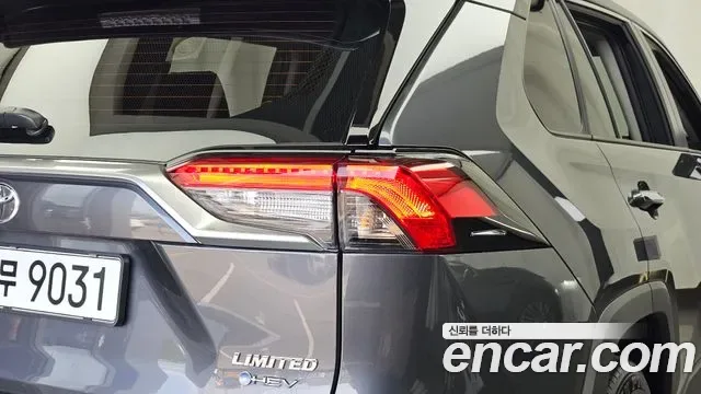 Toyota Rav4, 2025 — фото 23