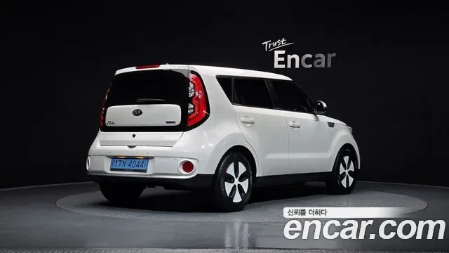 Kia Soul EV, 2017 — фото 2