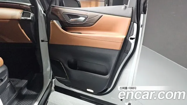 Toyota Alphard Alpad, 2025 — фото 26