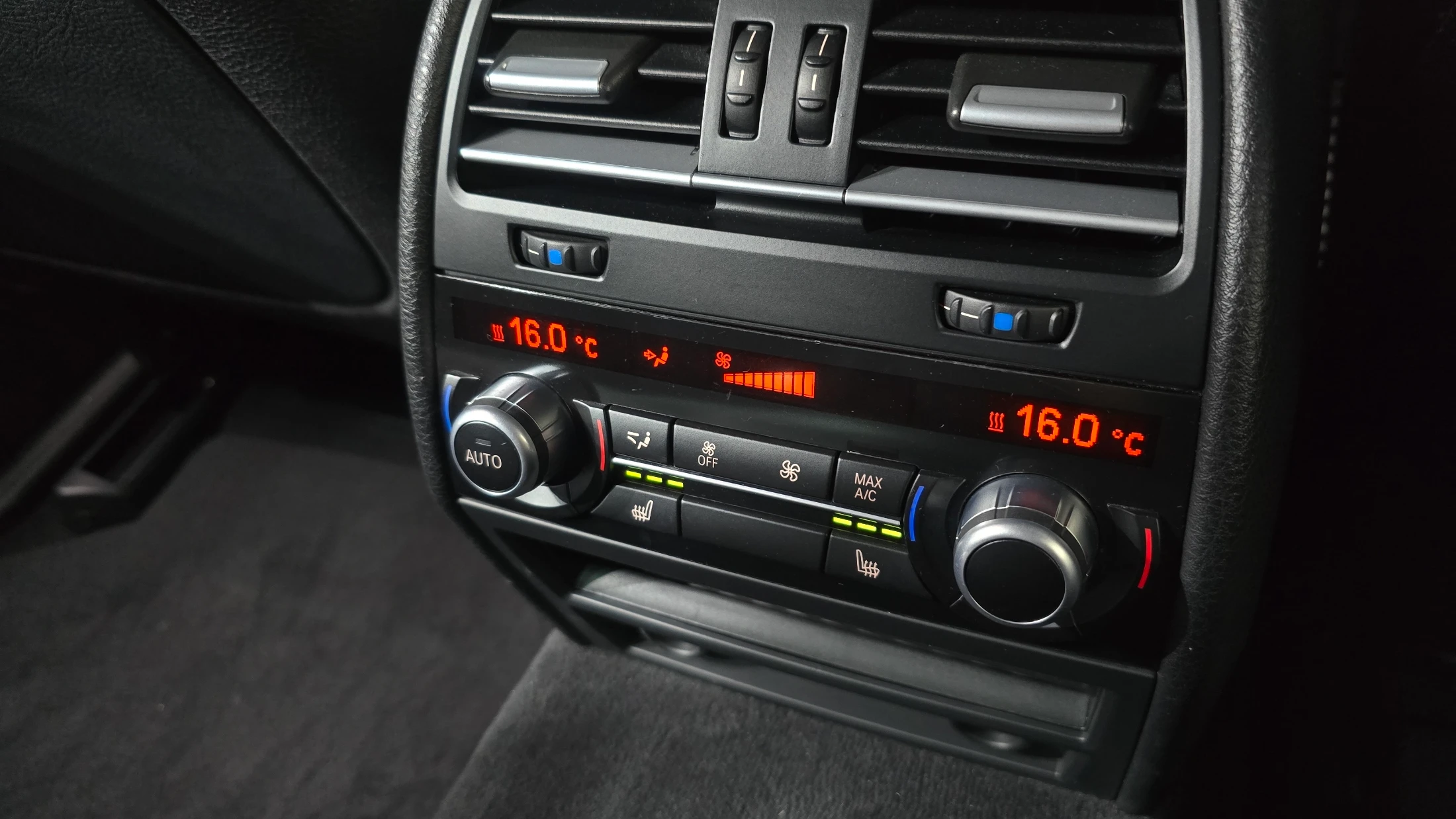 BMW 7-Series F01, 2014 — фото 15