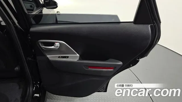 Kia Niro Plus, 2022 — фото 25