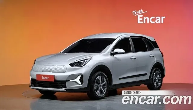 Kia Niro Plus, 2022 — фото 21
