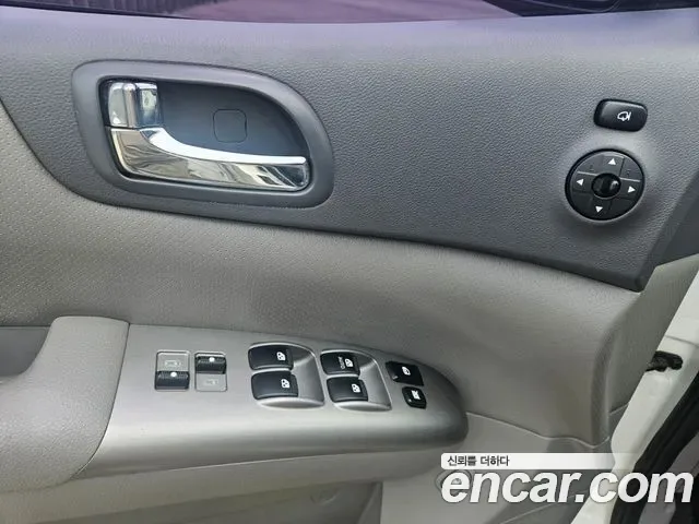 Kia Canival Carnival R, 2012 — фото 9