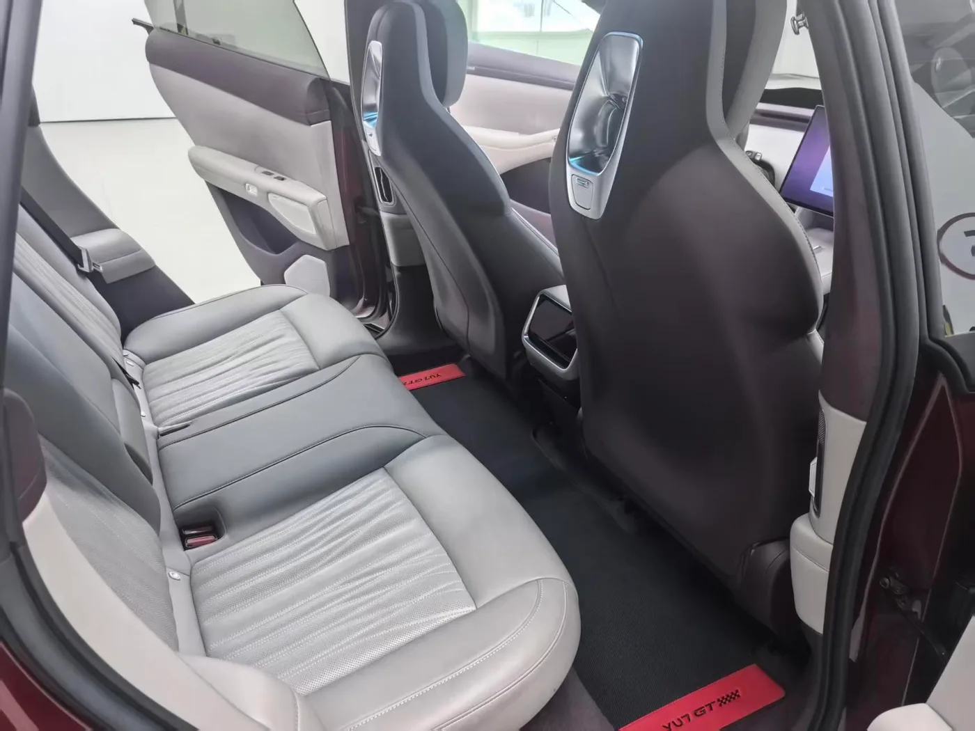 Xiaomi Auto Xiaomi YU7, 2026 — фото 11