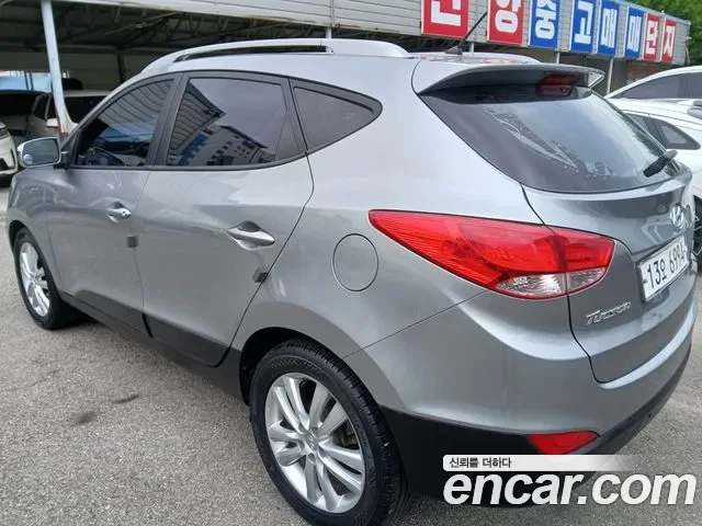 Hyundai Tucson ix, 2010 — фото 4