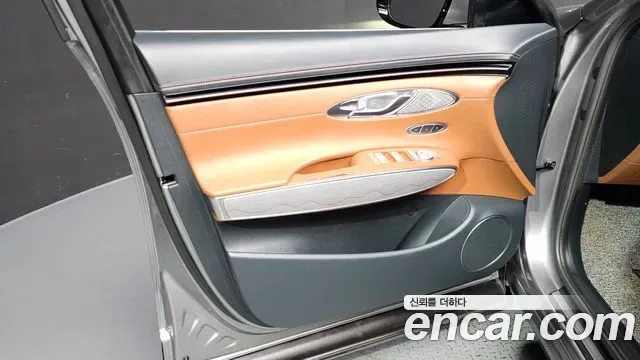 Genesis Gv70, 2021 — фото 24