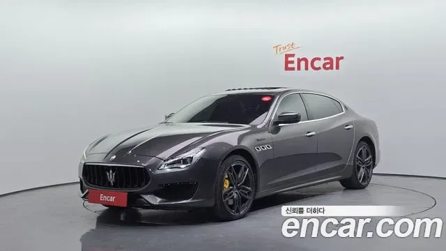 Maserati Quattroporte