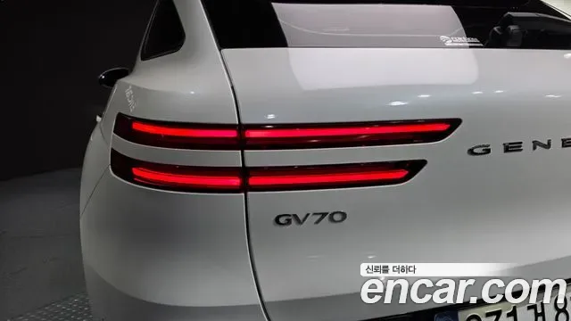 Genesis Gv70, 2025 — фото 23