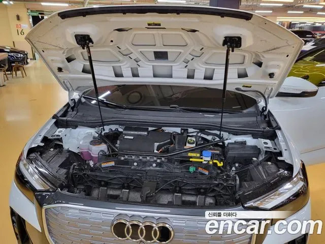 Audi Q4 E-Tron F4, 2022 — фото 6