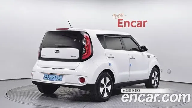 Kia Soul EV, 2018 — фото 2