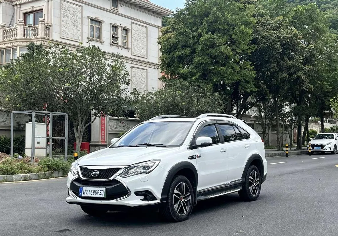 BYD Tang DM