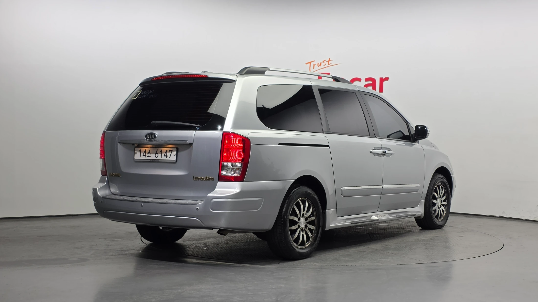 Kia Canival Carnival R, 2010 — фото 2
