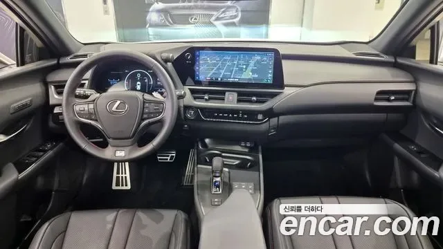 Lexus Ux UX300h, 2025 — фото 7
