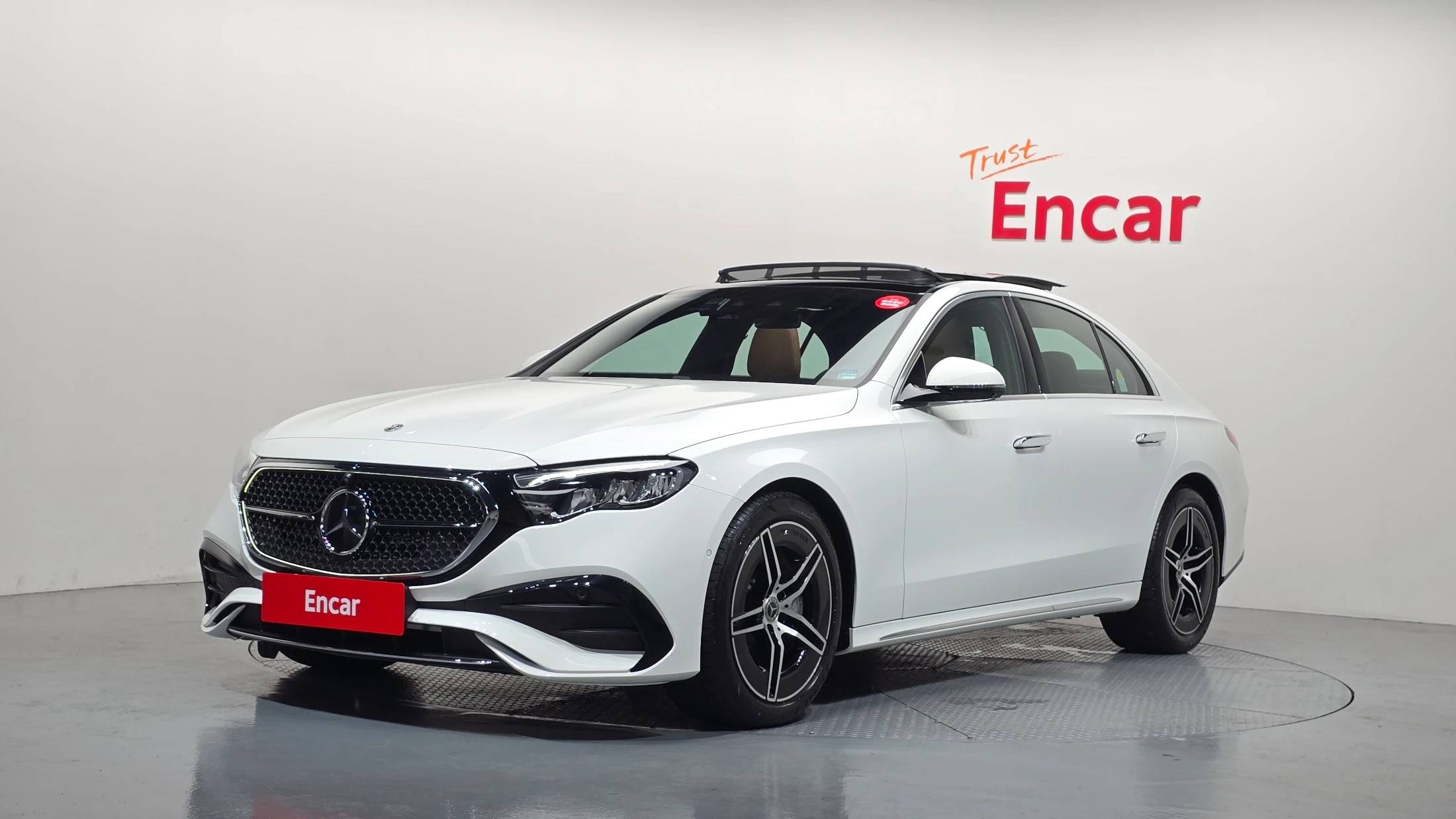 Mercedes-Benz E-Class W214