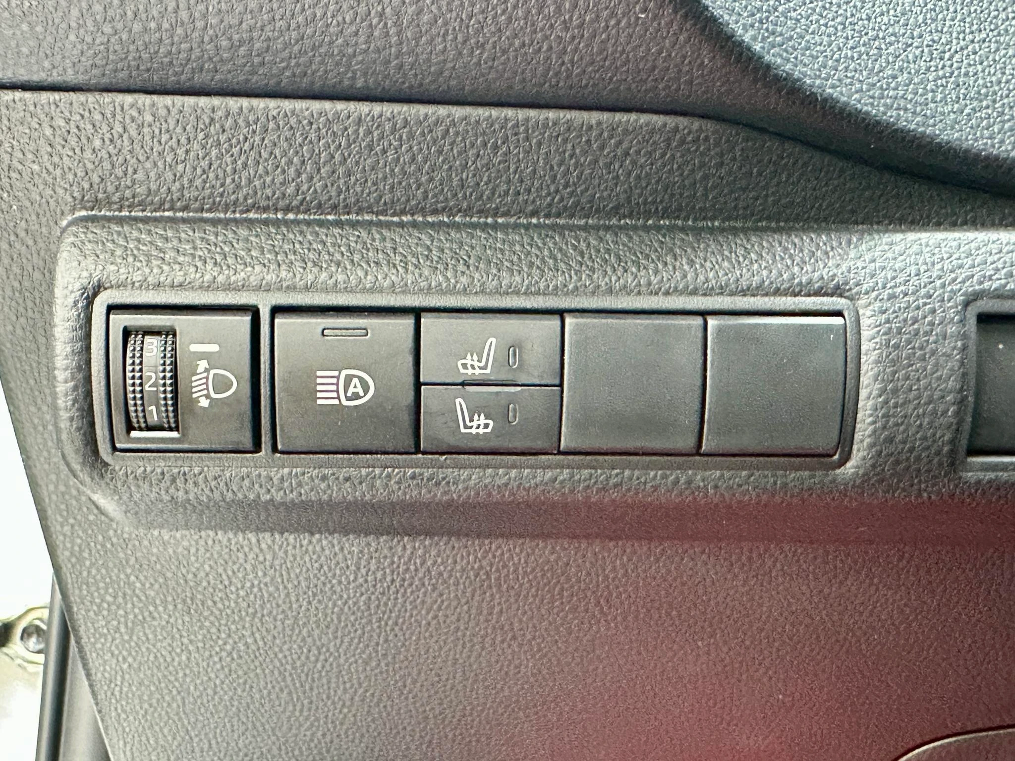 Toyota Corolla, 2023 — фото 10