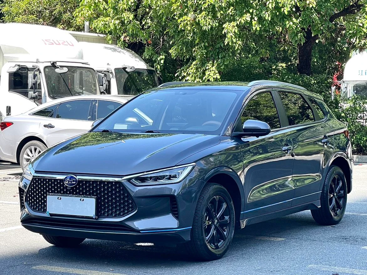 BYD e2