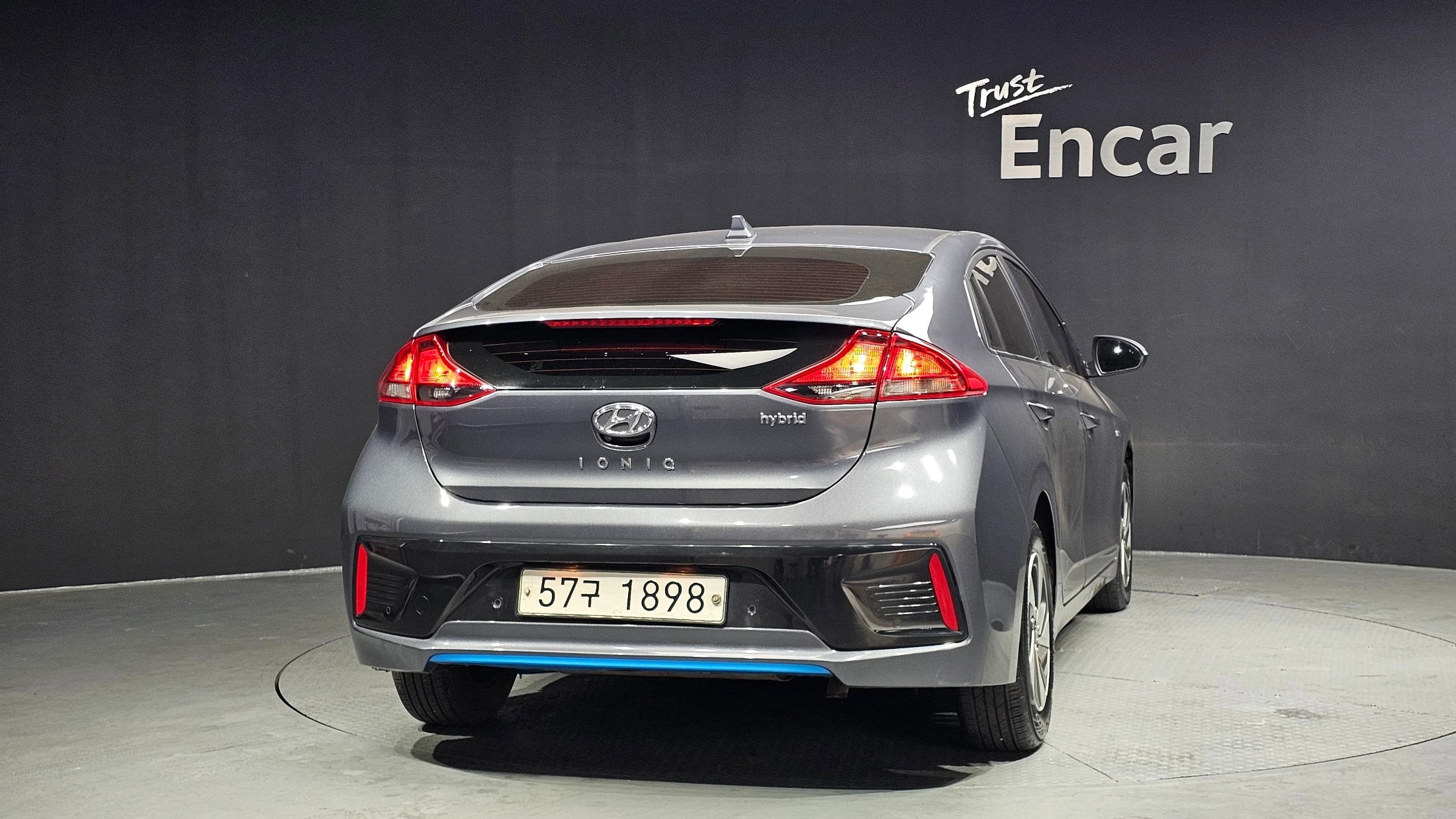 Hyundai Ioniq Ionic Hybrid, 2018 — фото 4
