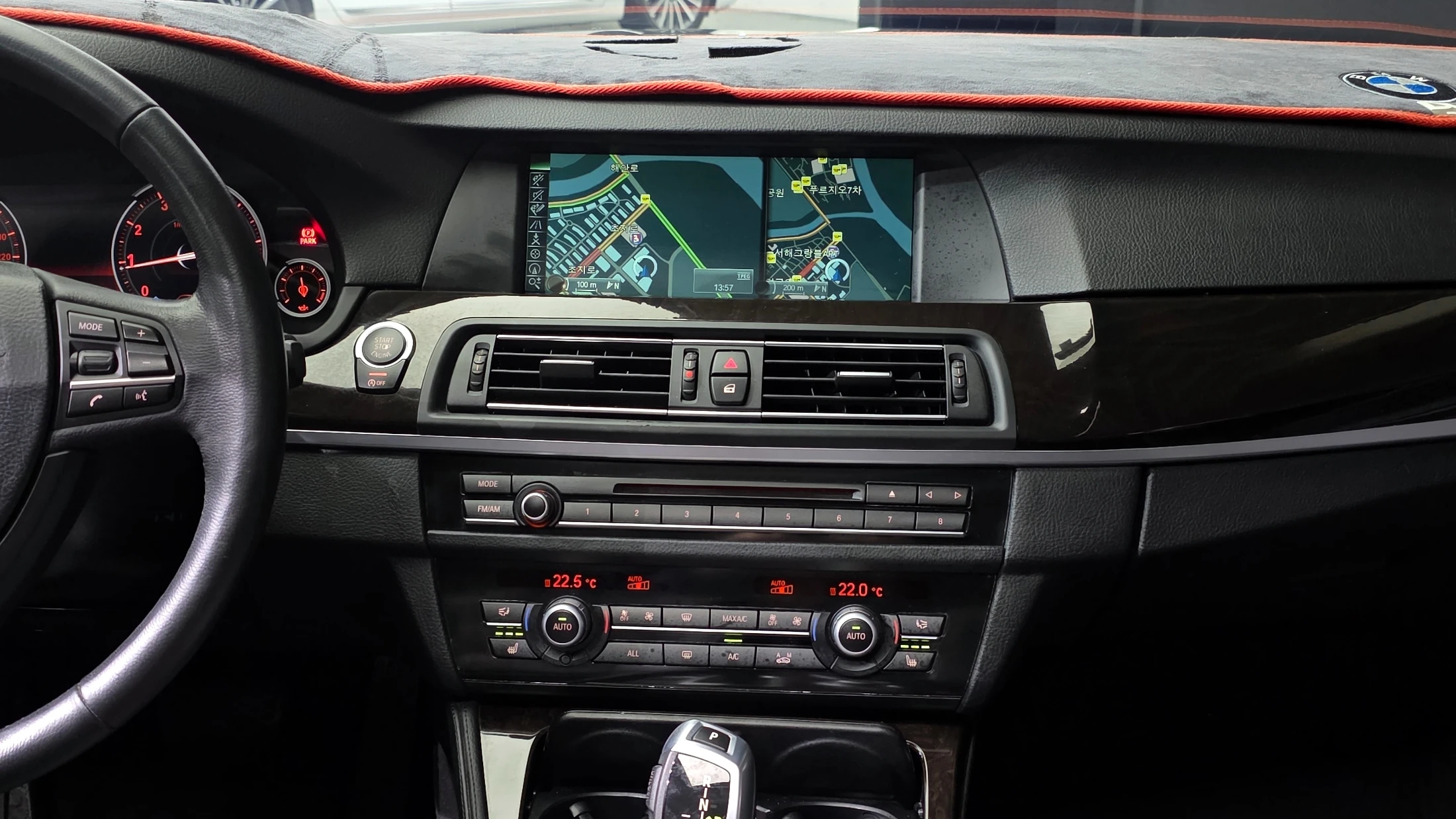 BMW 5-Series F10, 2013 — фото 19
