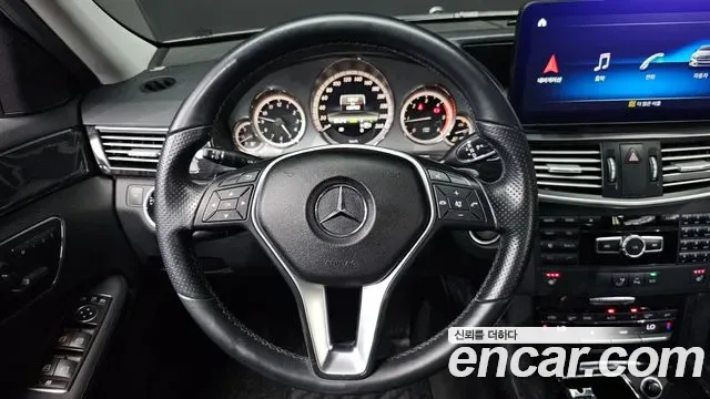 Mercedes-Benz E-Class W212, 2013 — фото 17