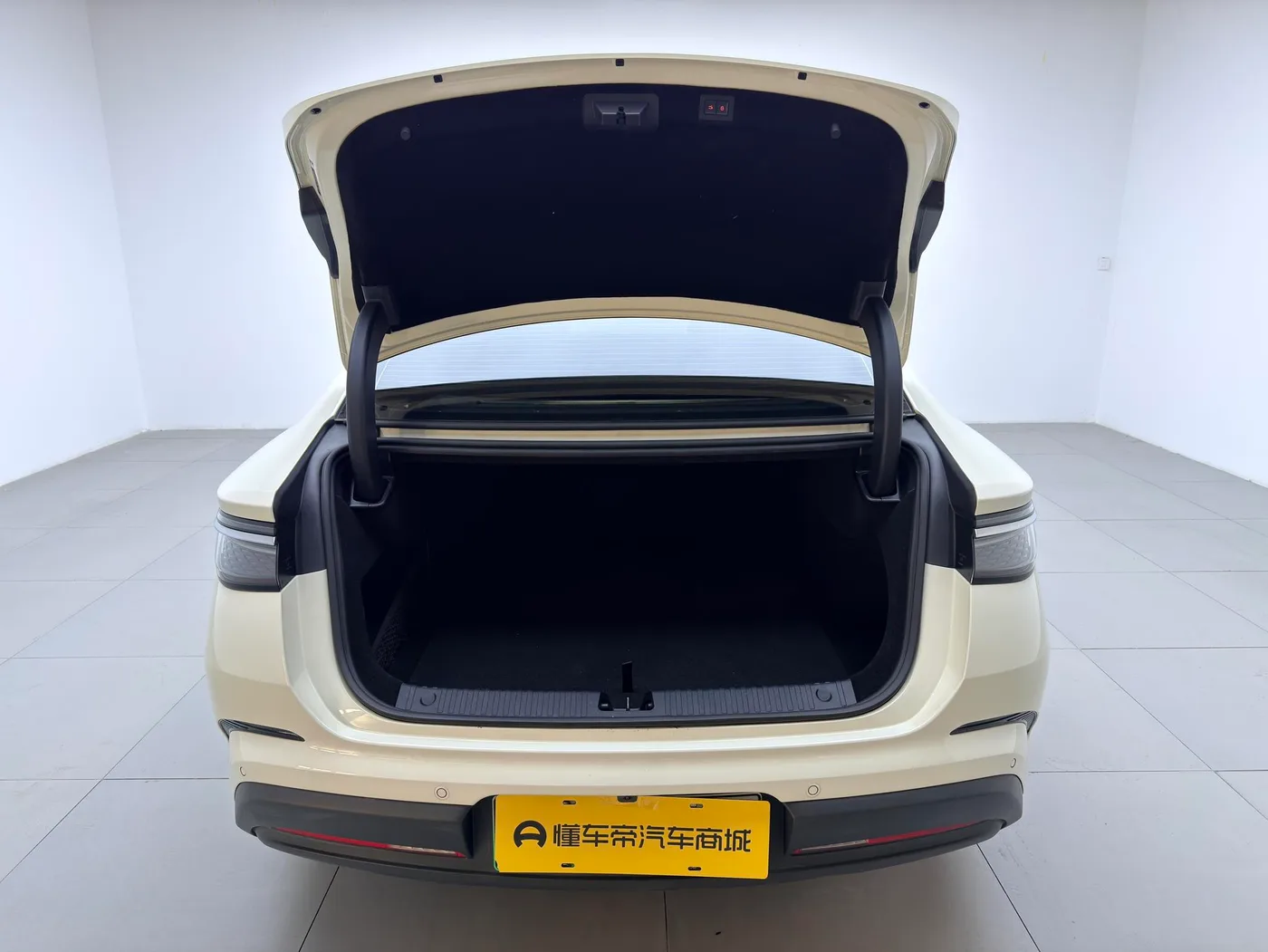 BYD Seal 07DM, 2026 — фото 15