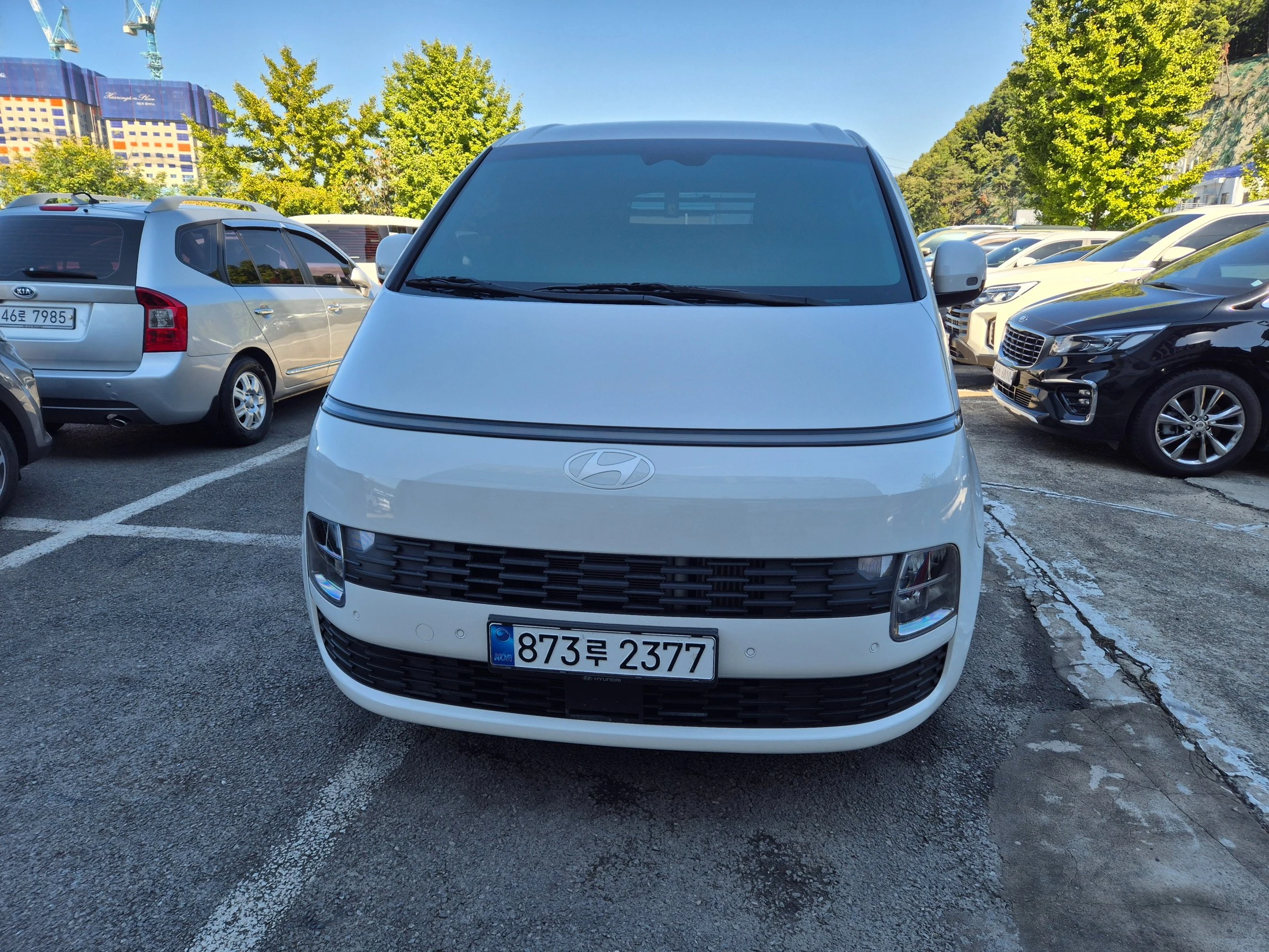 Hyundai Staria