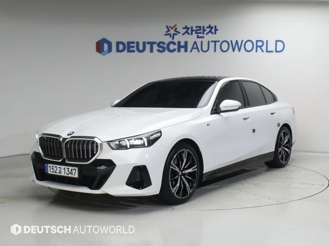 BMW 5-Series G60