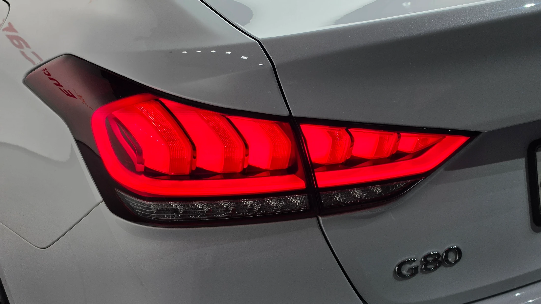 Genesis G80, 2016 — фото 23