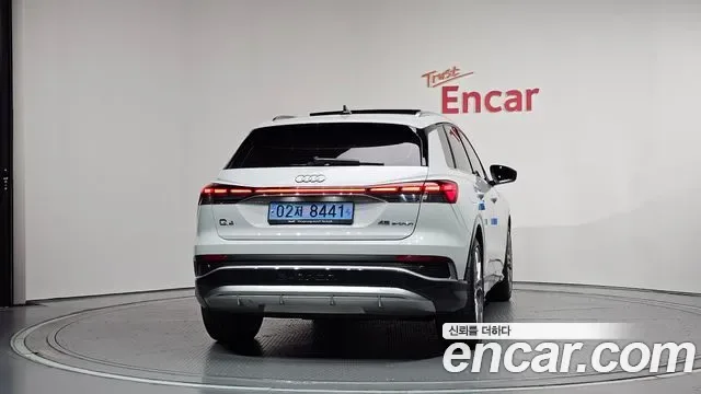 Audi Q4 E-Tron F4, 2025 — фото 3