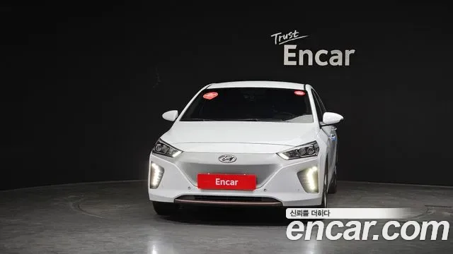 Hyundai Ioniq Ionic Electric, 2016 — фото 3