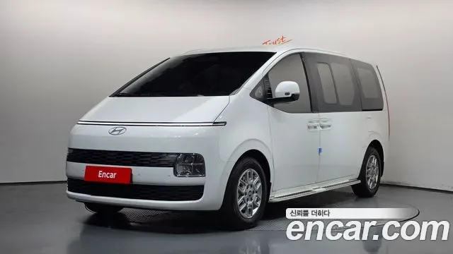 Hyundai Staria