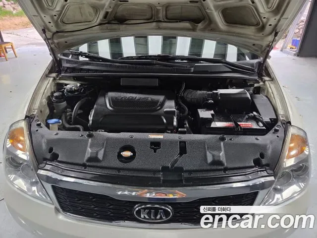 Kia Canival Carnival R, 2010 — фото 9