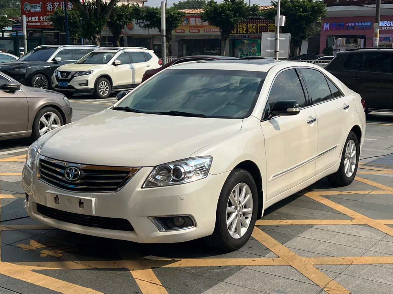 Toyota Camry, 2010 — внешний вид автомобиля